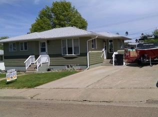 824 Jet Dr, Glasgow, MT 59230
