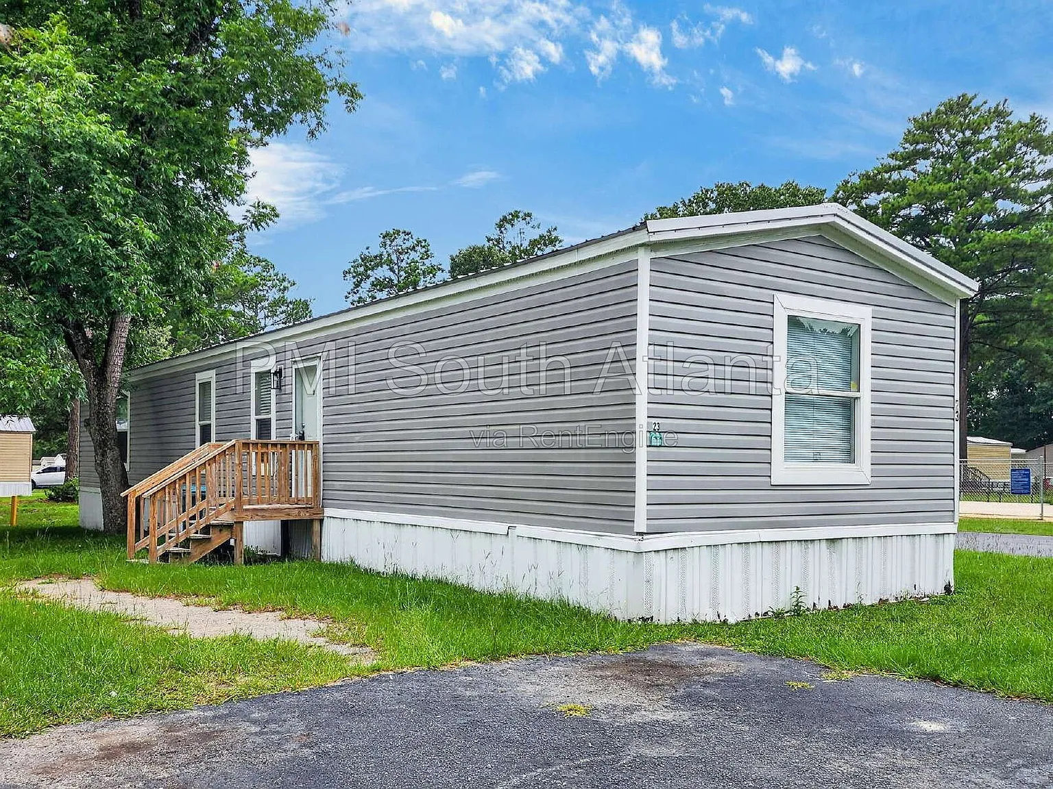 3 bed, 2.0 bath, 1216 sqft, $1,250 — Photo 1