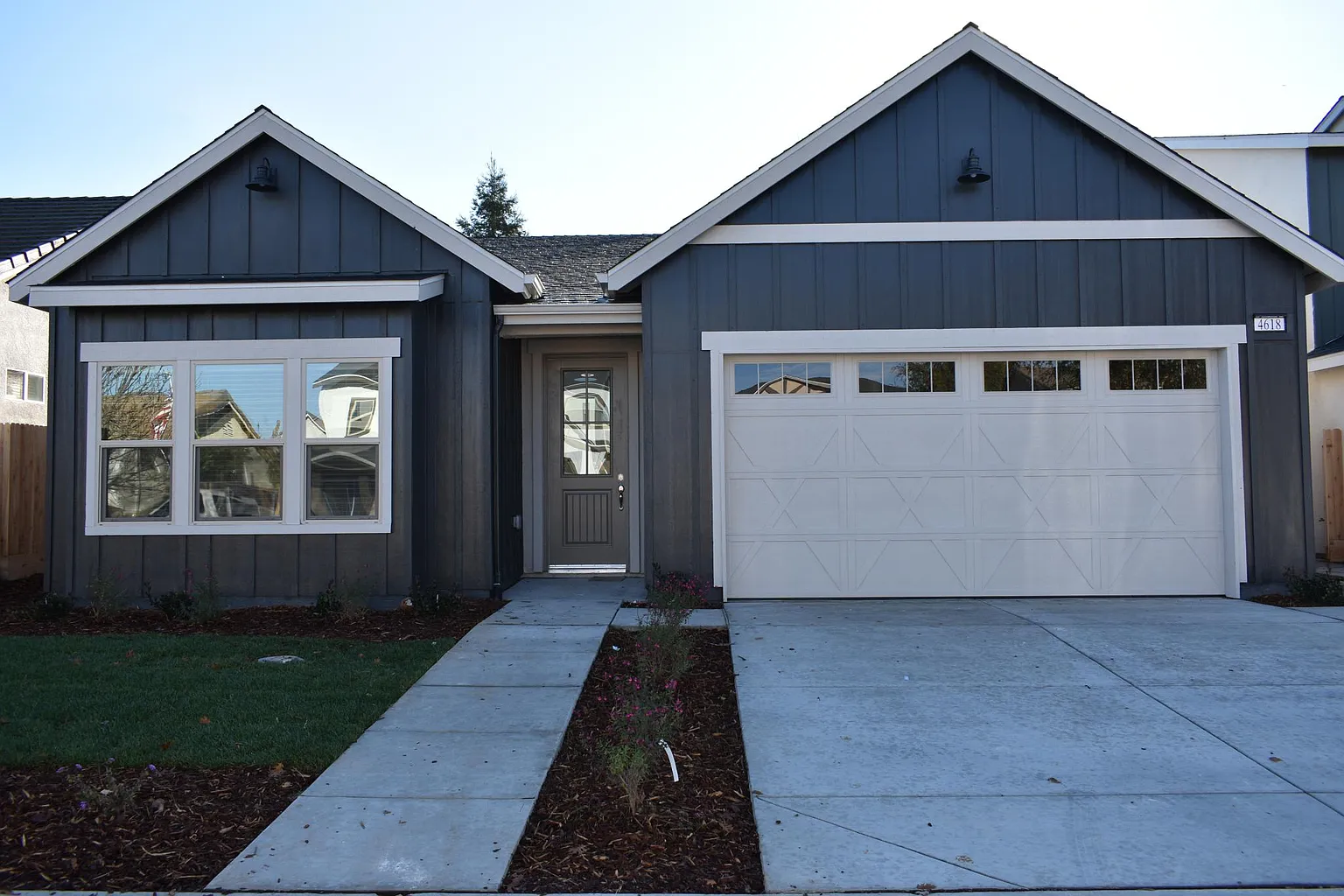 4618 Tolman Way photo 1