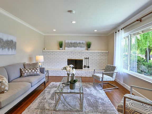 3rd image of 1592 Alisal Ave