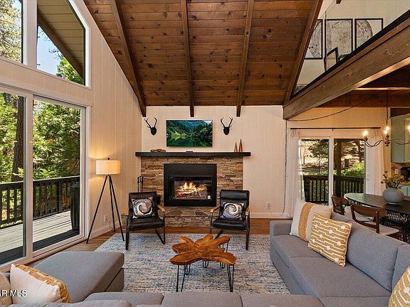 3rd image of 27357 Cottonwood Ln