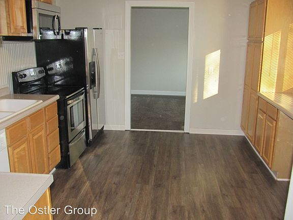 3rd image of 6748 Doris Dr