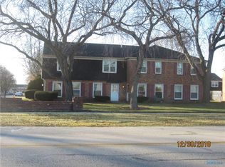 618 S Coy Rd, Oregon, OH 43616