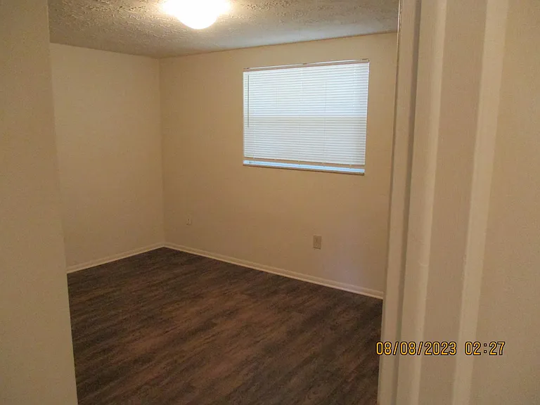 7423 Washington St — Photo 7