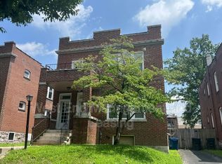 1018 Commodore Dr APT A, Saint Louis, MO 63117