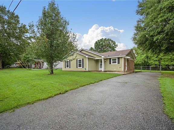 2nd image of 1647 Wagon Wheel Dr