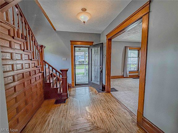 4th image of 389 High St