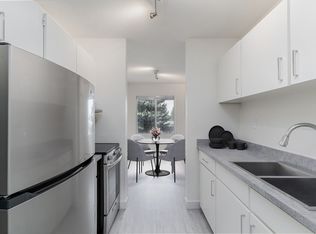 Pinetree Village, Edmonton, AB T5C 1E7