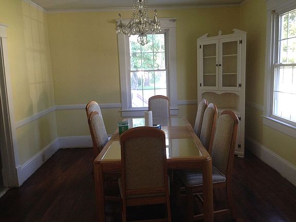 5th image of 216 Crescent Dr