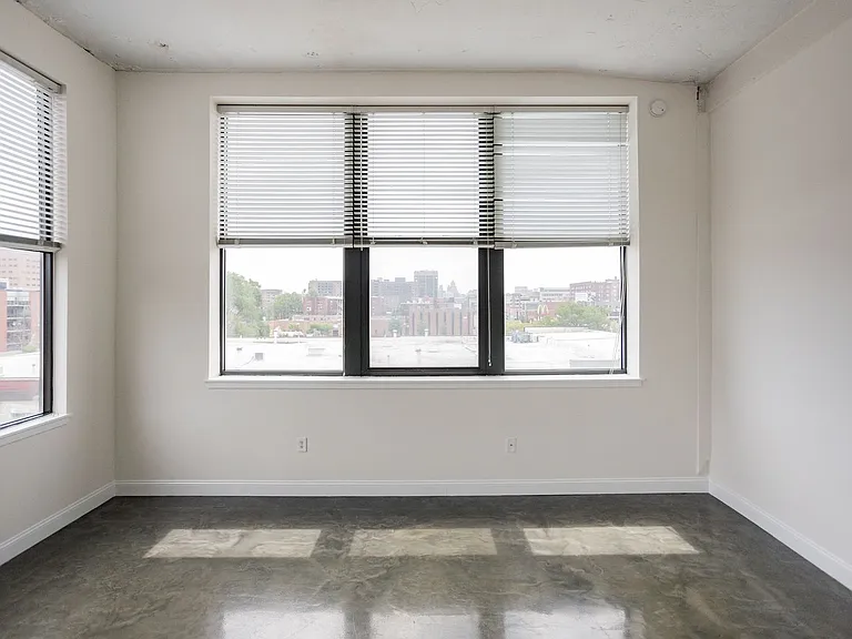 Garfield Lofts — Photo 21