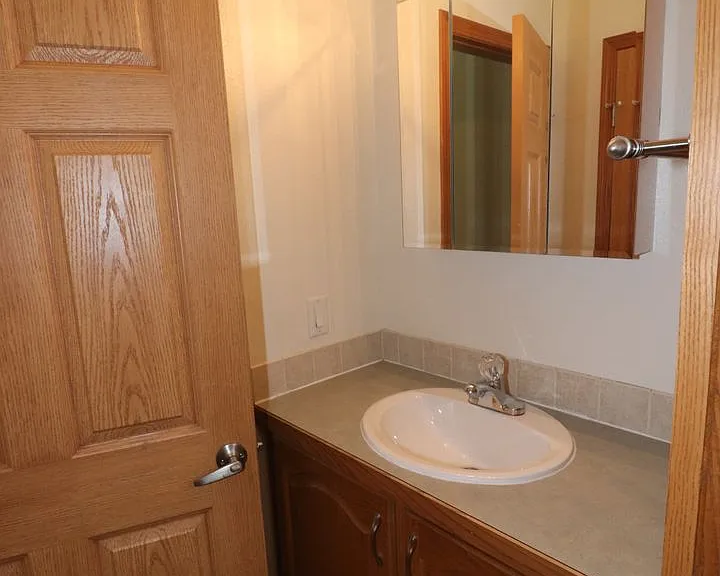 2120 Thompson Dr — Photo 19