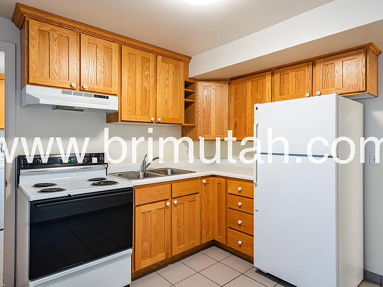 952 E Princeton Ave #D — Photo 5