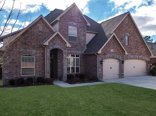 707 SW Glen Arbor Ave, Bentonville, AR 72712