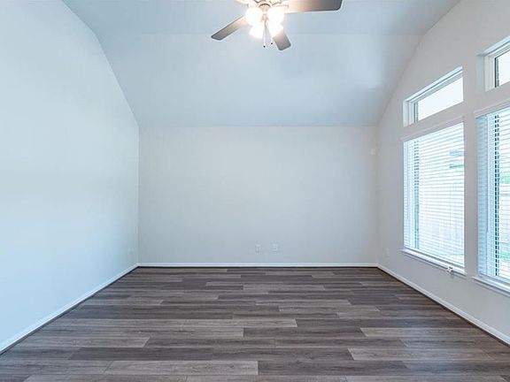 4th image of 23411 Malbec Dr