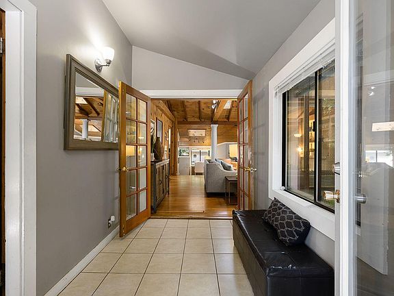 4th image of 17350 Riverside Drive