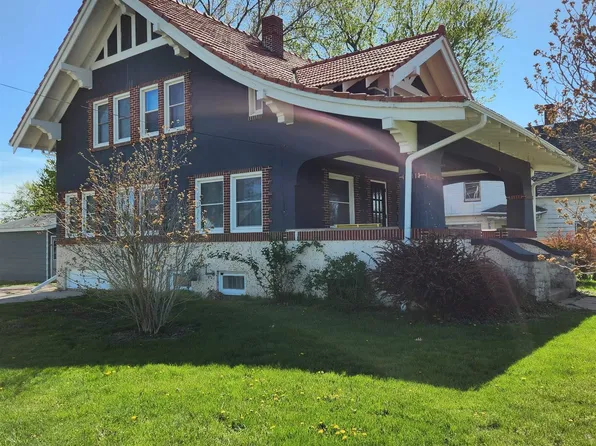 116 3rd Ave W, Albia, IA 52531