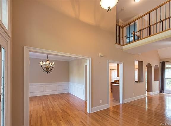 2nd image of 127 Cedar Woods Dr