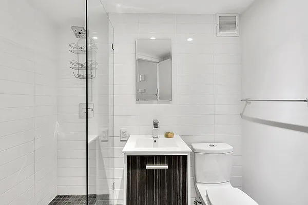Sold by William Raveis Real Estate | media 4
