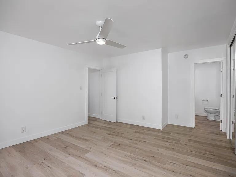 West Brent Apartments — Photo 52