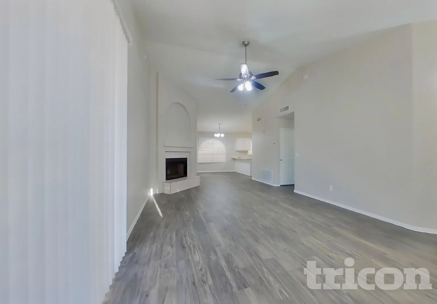 8961 W Kathleen Road Peoria AZ — Photo 3