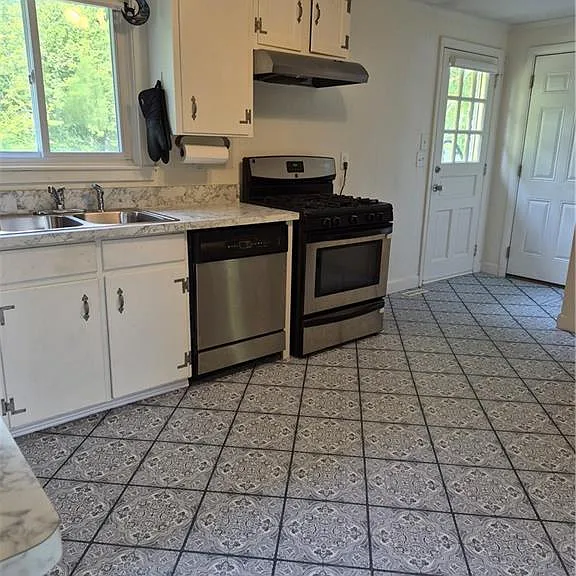 345 Stone Church Rd — Photo 38