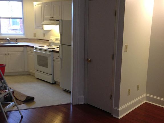 Den & Kitchen