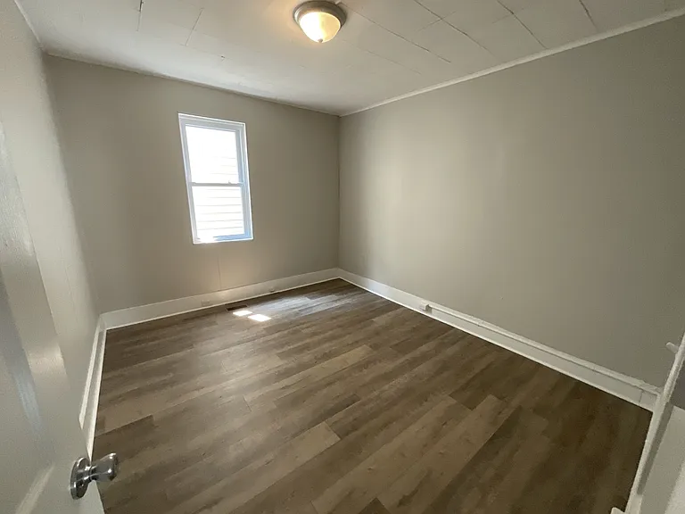 115 N Penn St — Photo 5