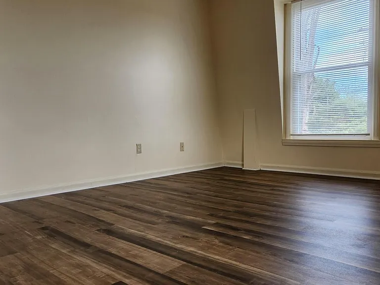 261 Meadowview Dr #3 — Photo 16