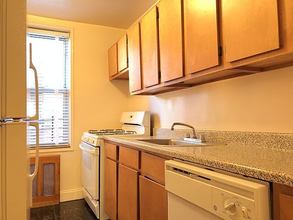 5th image of 8410 Main St APT 457