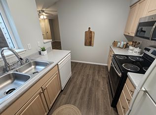 Raleigh Court, Seattle, WA 98115