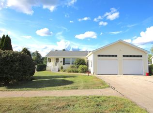 2 Loggers Lane, Sandown, NH 03873