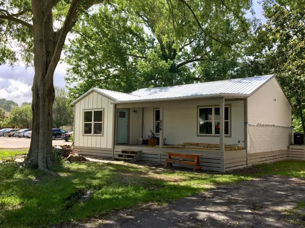 216 9th St, Port Saint Joe, FL 32456