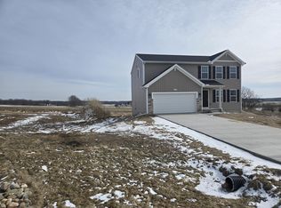 12895 High Ridge Ct, Freeport, MI 49325