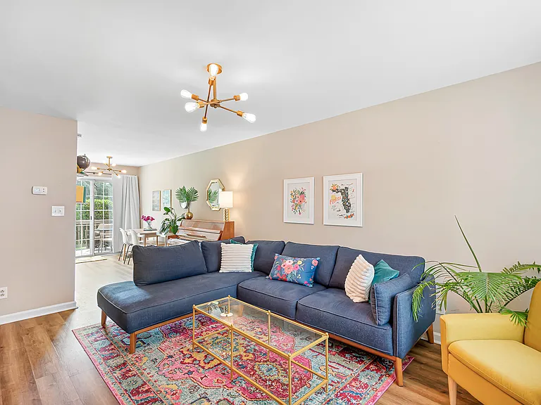 8159 Circle Tree Ln — Photo 3