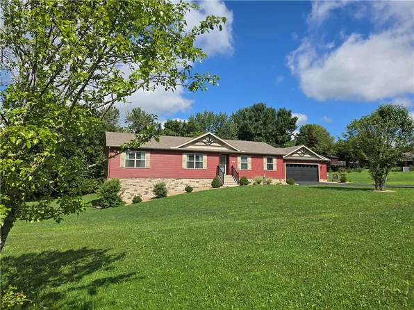 961 Sunset Dr, Butler, PA 16001