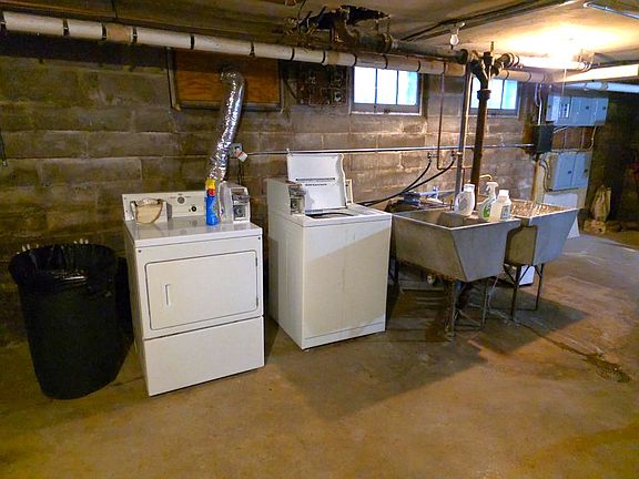 4th image of 660 Cleveland Ave S APT 1