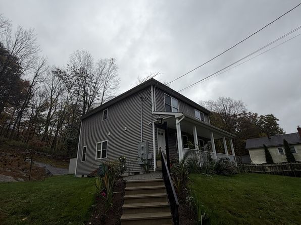 91 Reynolds Bridge Rd #B