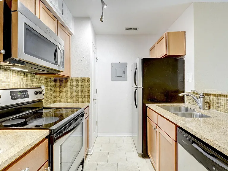 3204 Menchaca Rd #712 — Photo 7