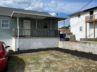 702 Carlock Ave, Harriman, TN 37748