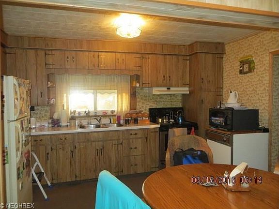2nd image of 3297 Sharon Dr SE