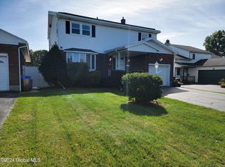 99 Rose Ct, Albany, NY 12209