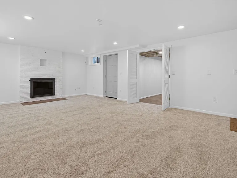 12550 SE 242nd Ave — Photo 32