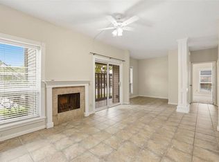 2025 Augusta Dr APT 605, Houston, TX 77057