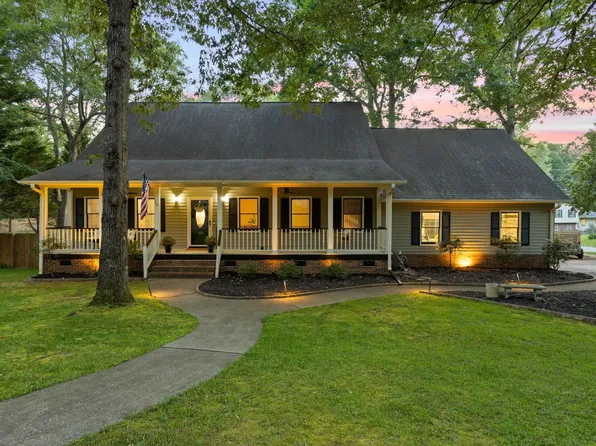 105 Fox Chase Ct, Simpsonville, SC 29680