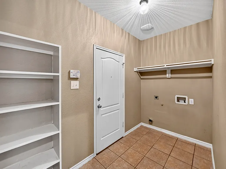 1232 Appalachian Ln — Photo 8