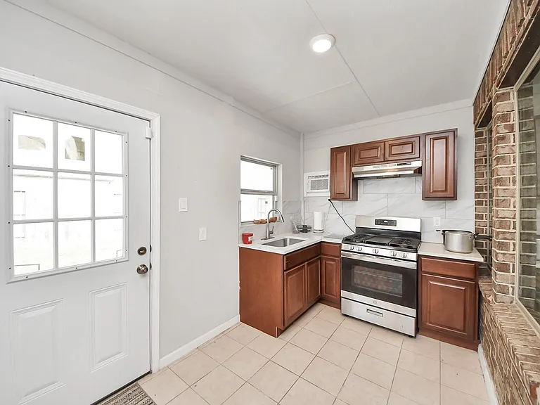 2610 Blue Abbott Dr — Photo 27