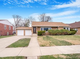 8110 46th St, Lyons, IL 60534