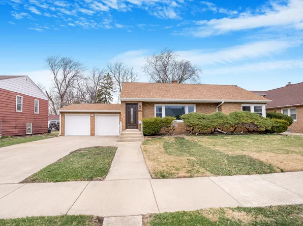 8110 46th St, Lyons, IL 60534