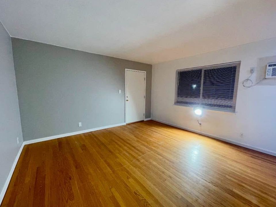 1st image of 3325 Y St #3