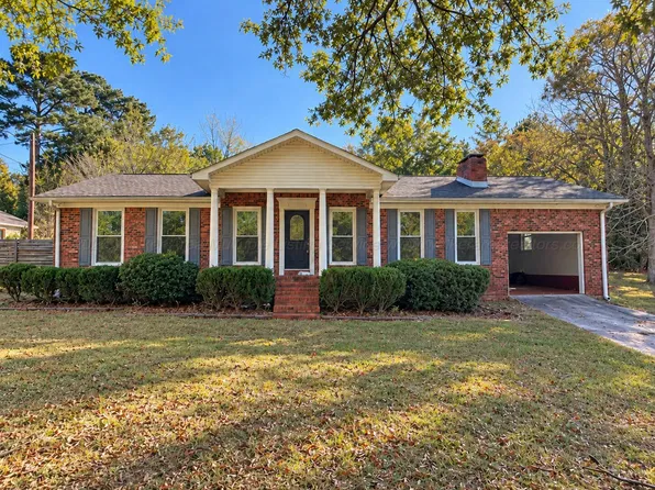 40 Rhinehart Cir, Phil Campbell, AL 35581